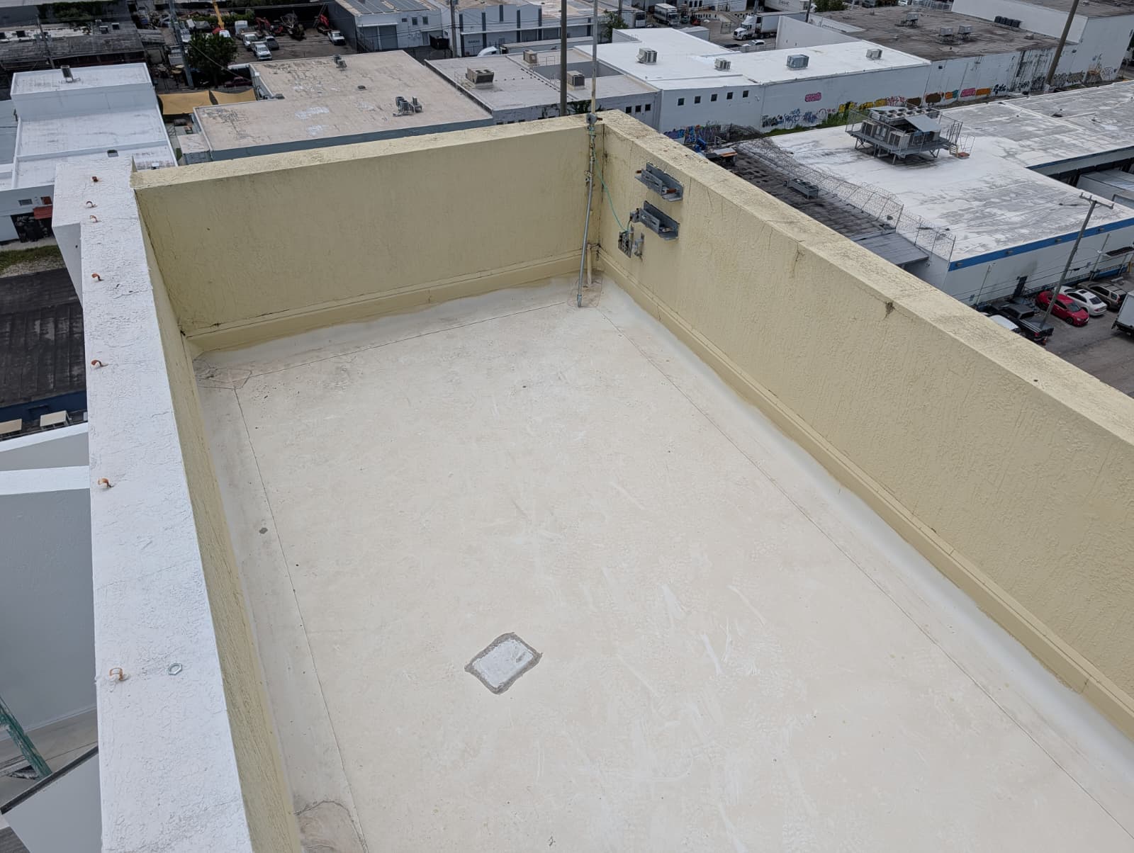 Structural concrete shoring and engineering repair on coastal high-rise building