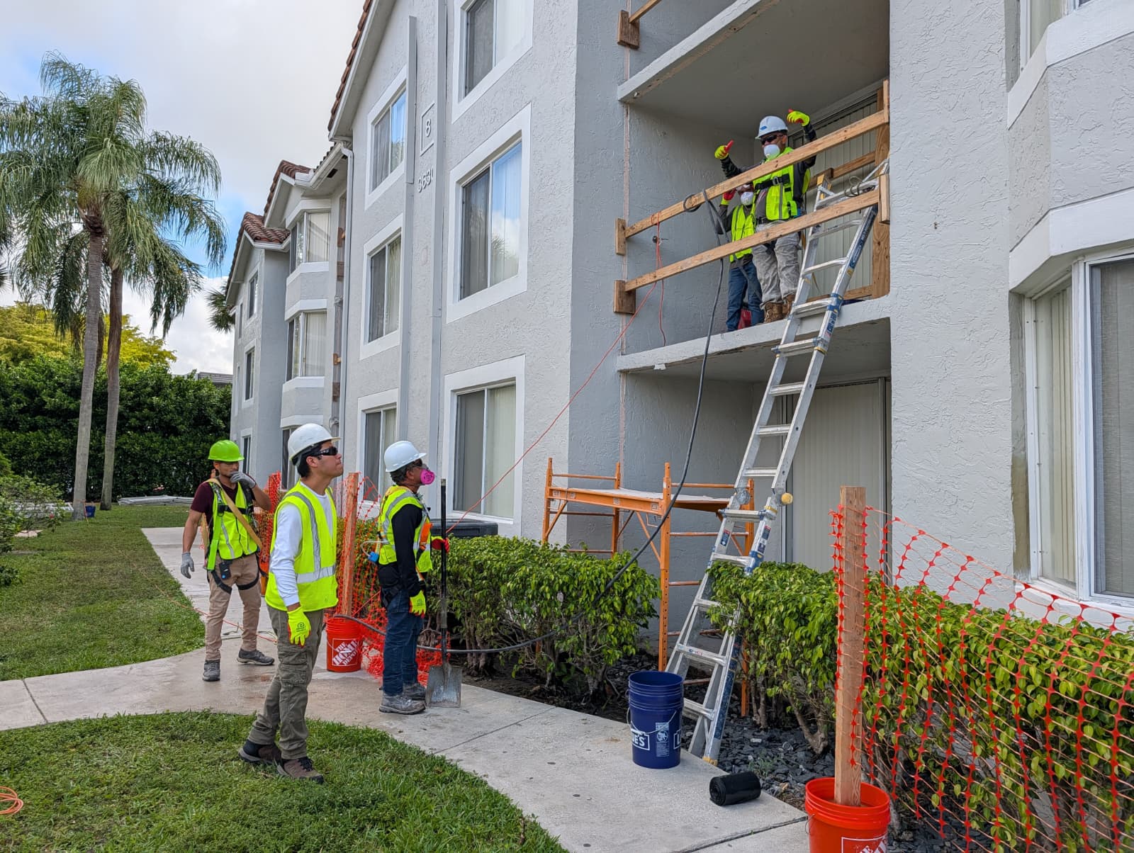 Commercial unsafe building code violation repair in Hollywood FL